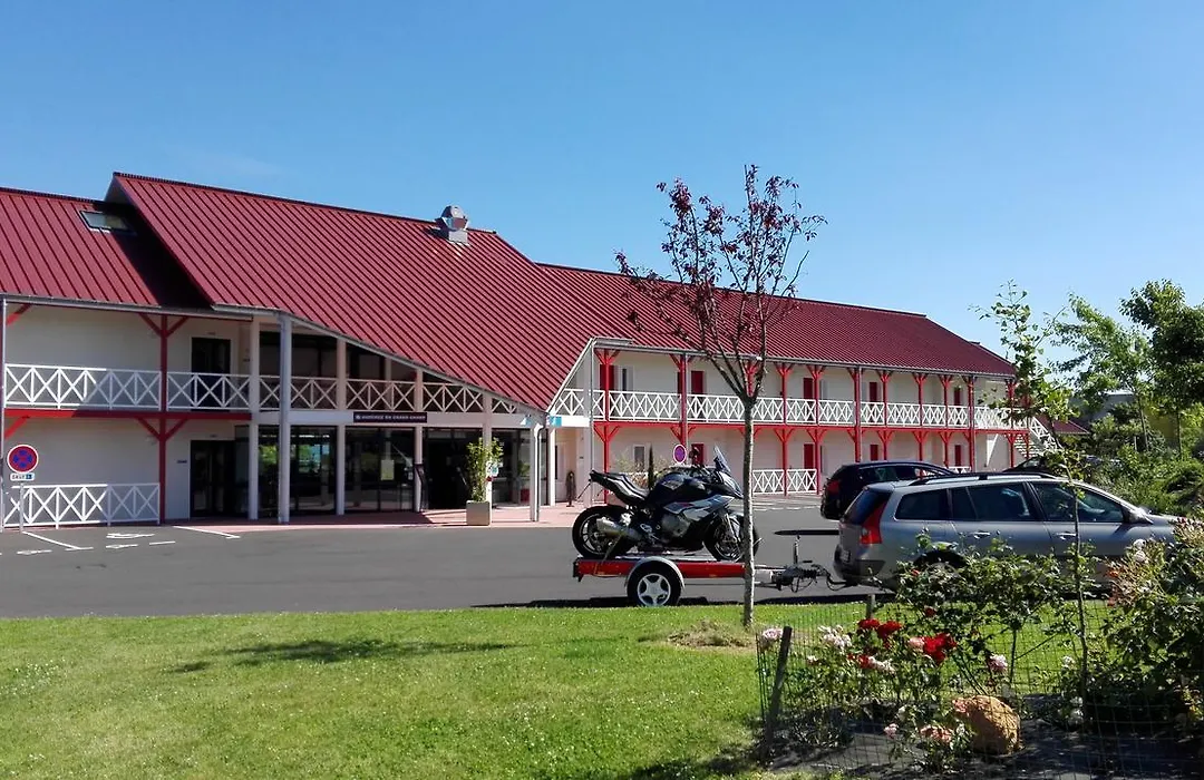 Fasthotel Montmarault-1