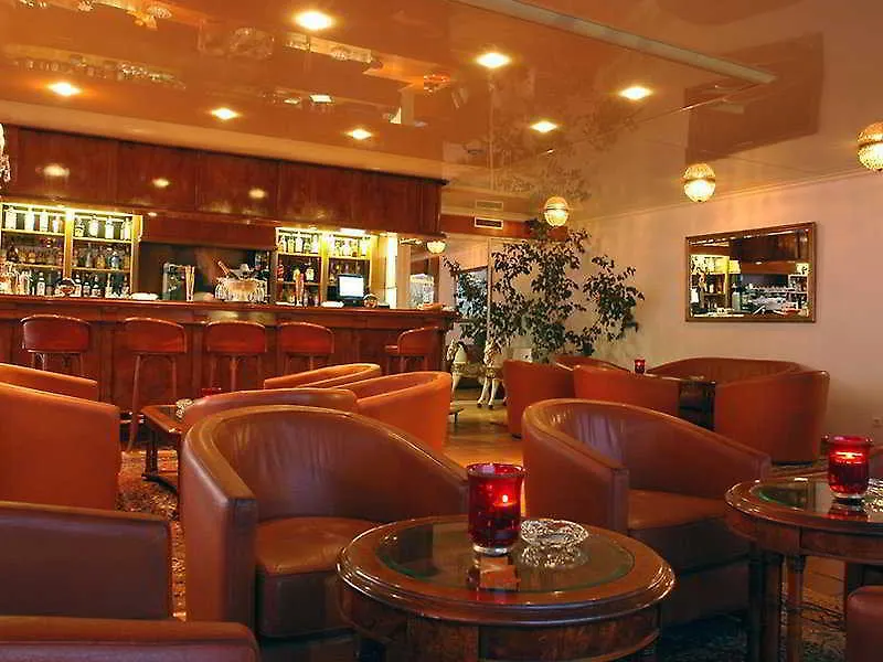 Hotel Eden Roc-1