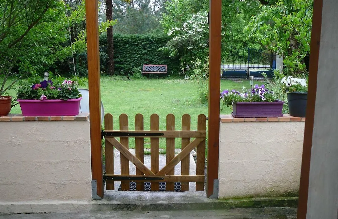 Guesthouse La Burle-1