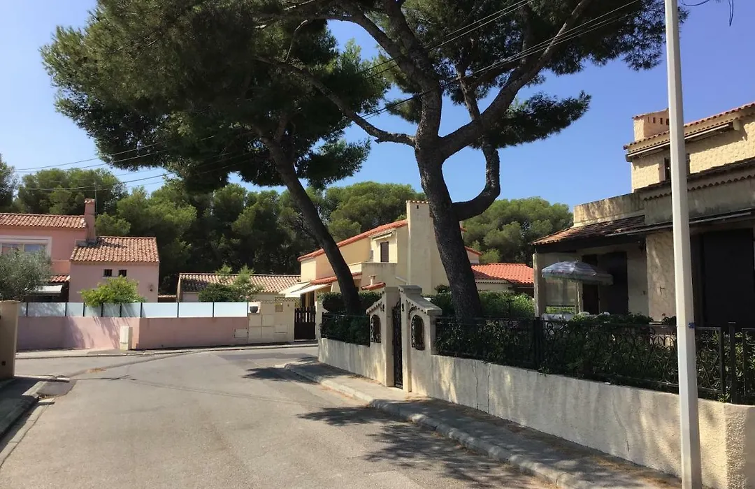 Studio Sausset les pins-1