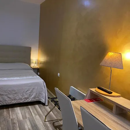 Kyriad Direct Beziers Centre-3