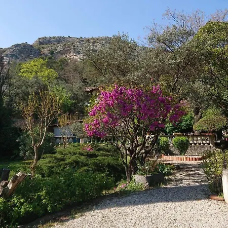 Les Montades Chambres d'Hôtes-3