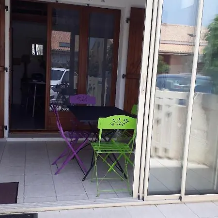 Maison De Vacances-2