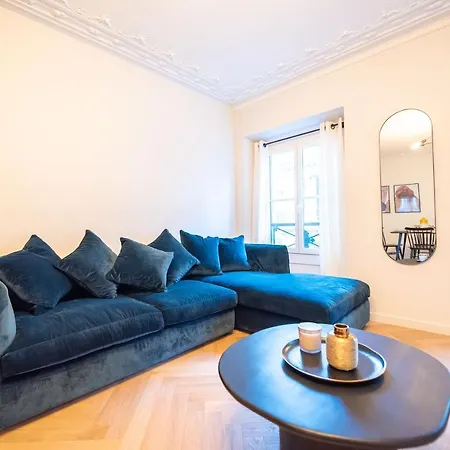 Luxury Apartments In Paris Center-3
