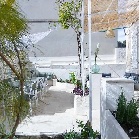 La Maison De Famille 3 Chambres 8 Pers Terrasse Parking Clim-2