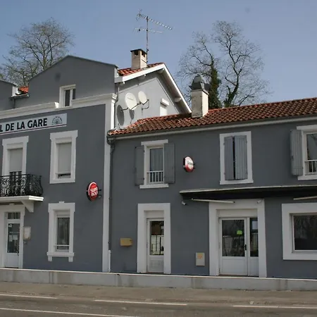 Hotel De La Gare-3