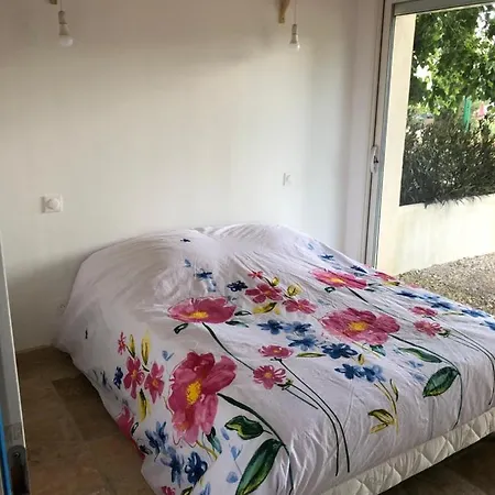 Gite Au Mas Pommier-2