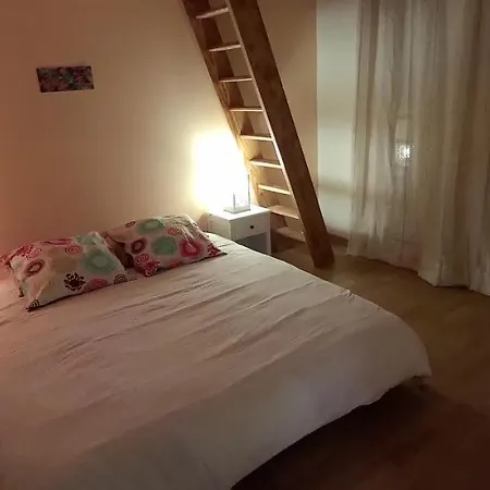 Belle Chambre Sur Terrasse A 3 Min De La Gare-3