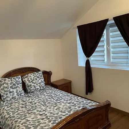 Studio privée Vesoul -Wifi,TV,Clim,Parking gratuit-3