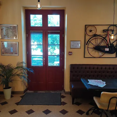 Hotel des Voyageurs-2