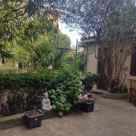 Number15 Guesthouse Carcassonne-3