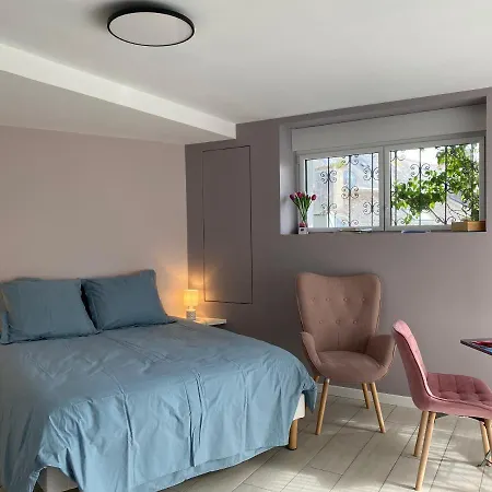 Grande Chambre D'Hote Centre Ville-2