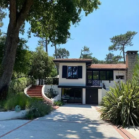 Villa Familiale Au Pyla Sur Mer, Piscine Et Plage-2
