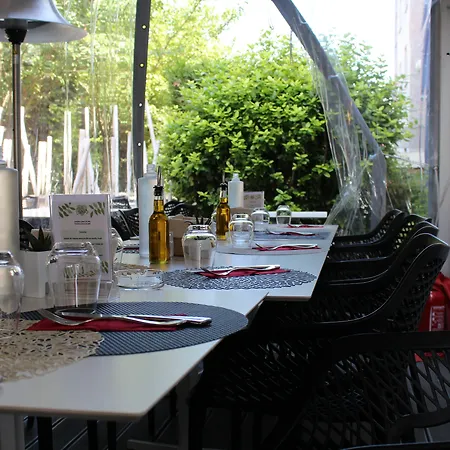 Four Points By Sheraton Paris Charles De Gaulle Airport-2
