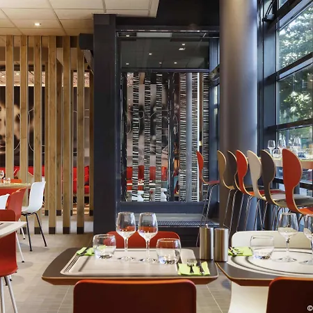 ibis Paris Porte de Clichy Centre-3