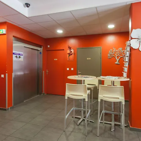 Residhotel St Etienne Centre-3