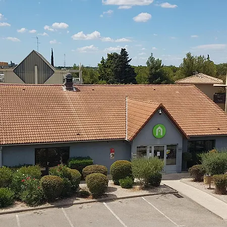 Campanile Salon-De-Provence-2