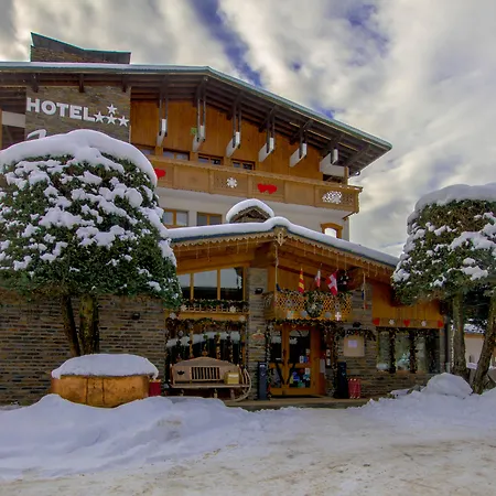 Chalet-Hôtel Neige et Roc, The Originals Relais (Hotel-Chalet de Tradition)-3