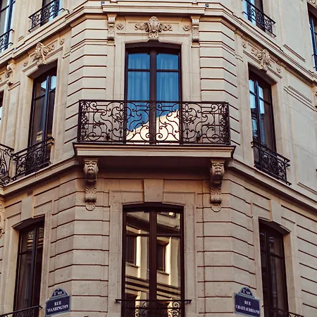 Monsieur George-Champs Elysees-3