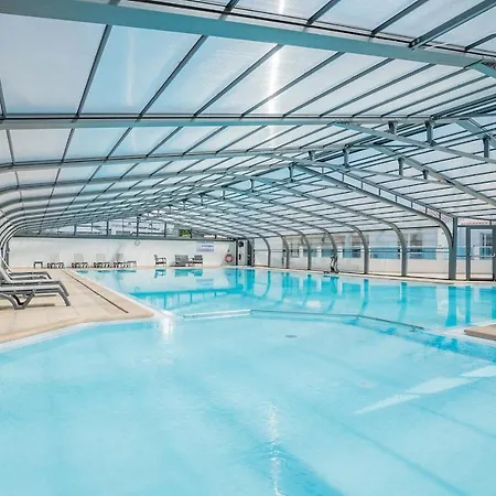 Chalet Pour 4 Dans Une Residence Avec Piscine-3