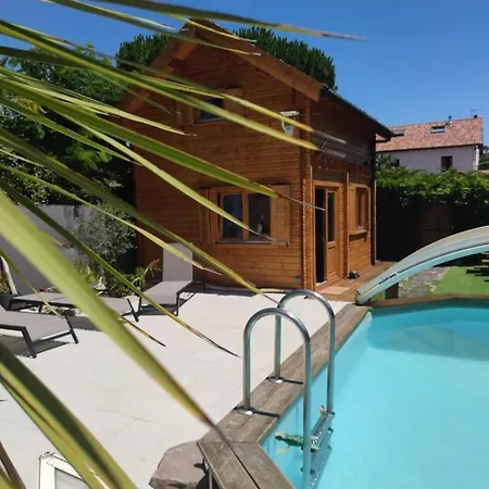 Chalet Proche Plage Avec Piscine Privee Et Jacuzzi.-3