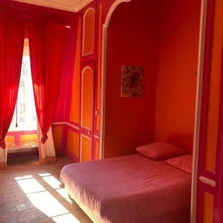 Hôtel du marquis De Broc-2
