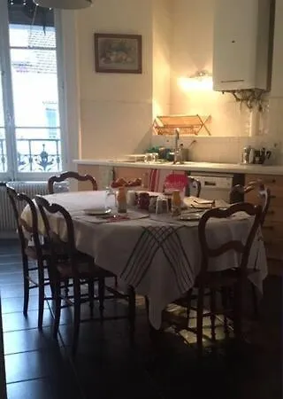 Berges Du Rhone/ Chambre Avec Balcon-3