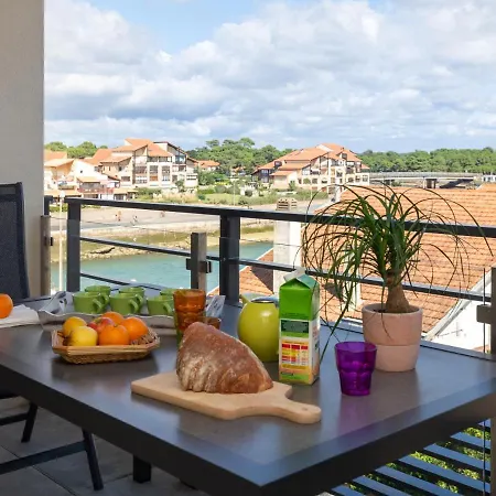 Superbe appartement neuf à deux pas de la plage avec balcon et parking privé à Capbreton - FR-1-239-387-3