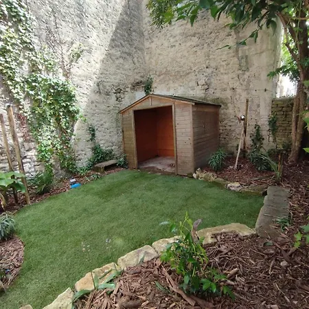 L'escale Niortaise - Centre-ville - 10mn Gare - WIFI - Netflix-3