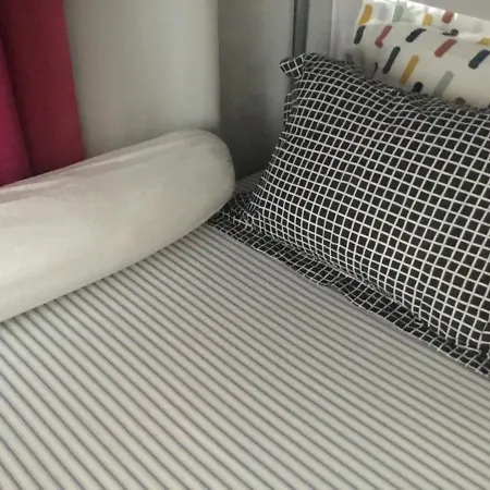 Just For Sleep - Parisian Male Dorm Room -Daily Stays 8Pm To 10Am- Contact Booking Message On The Arrival- Pas D'Appel Phone-3