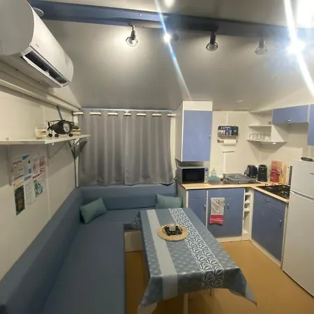 Bungalow 2/4 personnes dans résidence Hôtelière-2