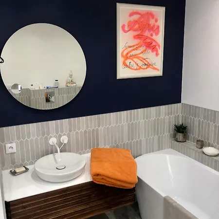 Chambre dans Hôtel Particulier 18e siècle Hyper Centre La Rochelle-2