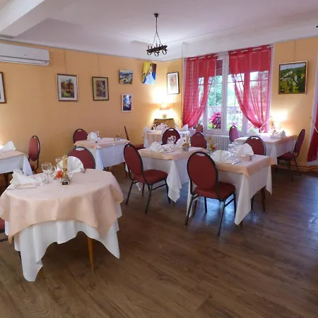 Le Chalet De La Foret Hotel 3 Etoiles Et Restaurant-2