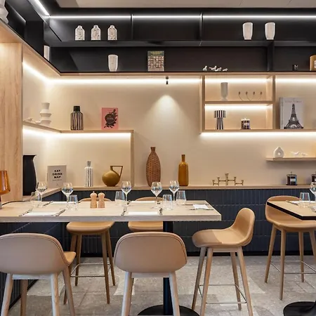 Courtyard By Marriott Paris Charles De Gaulle Central Airport-2