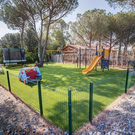 Gîte Imagine Roussillon Résidence Privée avec Piscine - 8 personnes-2