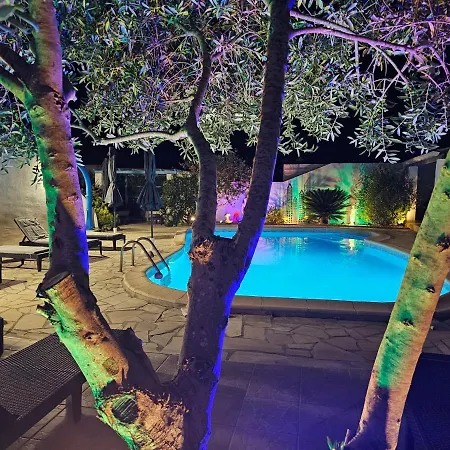La Casa del Arti - Chambres d'hôtes de charme avec piscine chauffée-2