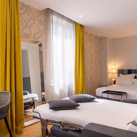 The Originals Boutique Hotel Le Lion Clermont-Ferrand-3