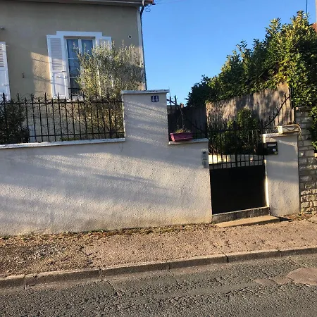 Chambre double avec salle de bain privative-3