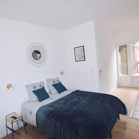 Studios Lsquare Residence Afpa-3