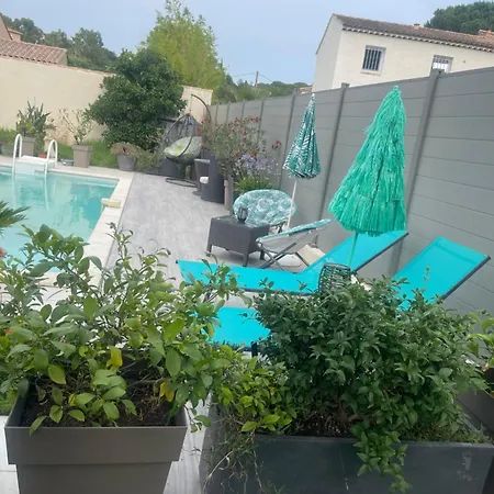L'Hacienda, Haut de villa , une chambre avec salle de bain et toilettes WC privative-3