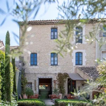 Le Petit Hotel-3
