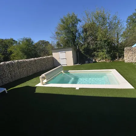 Gîte D&D avec piscine privative-3