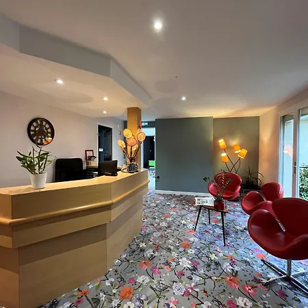 Contact Hotel Hotel De Troyes-2