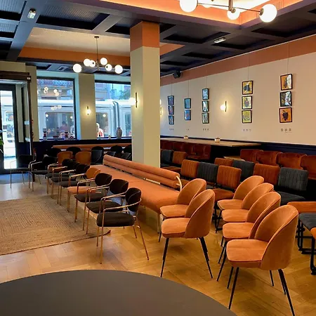 Clapclap Hotel Strasbourg-3