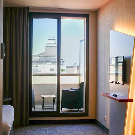 ibis Styles Poitiers Centre-2