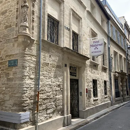 Hotel Le Medieval Palais Des Papes-2