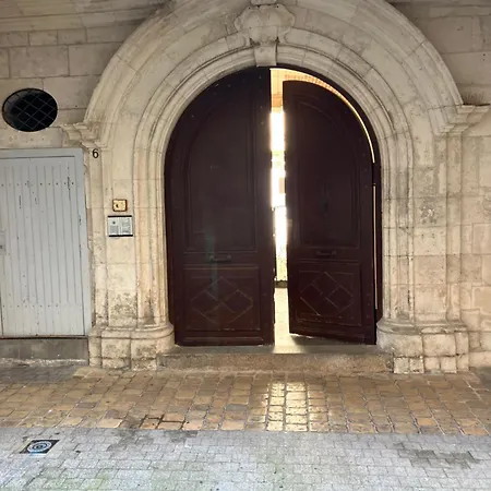 Chambre dans Hôtel Particulier 18e siècle Hyper Centre La Rochelle-3