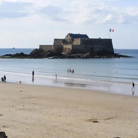 Hotel La Porte Saint Pierre-Logis Hotel Intra Muros Renove En 2026-2