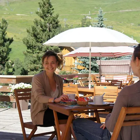 Hotel Adret-2