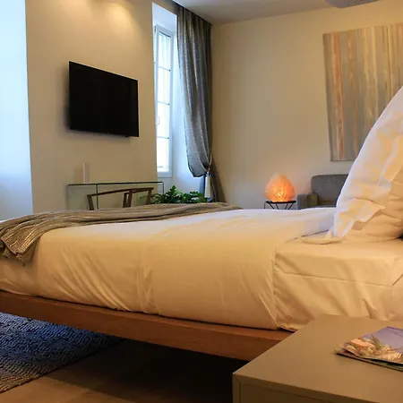 Les Suites Massena-3